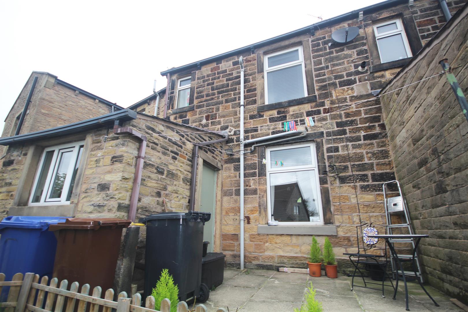 3 bedroom mid terrace house To Let in Fence - IMG_9442.jpg
